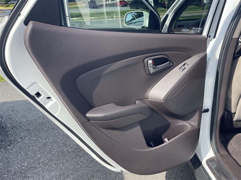 2015 Hyundai Tucson Limited - Photo 15